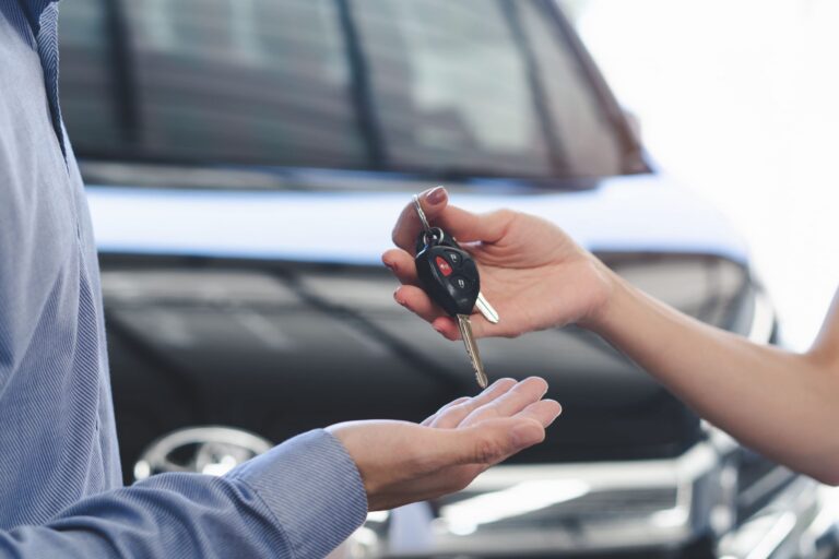 Yuk Simak dan Pahami Tips Memilih Tempat Rental Mobil yang Aman untuk Menemani Liburan Anda