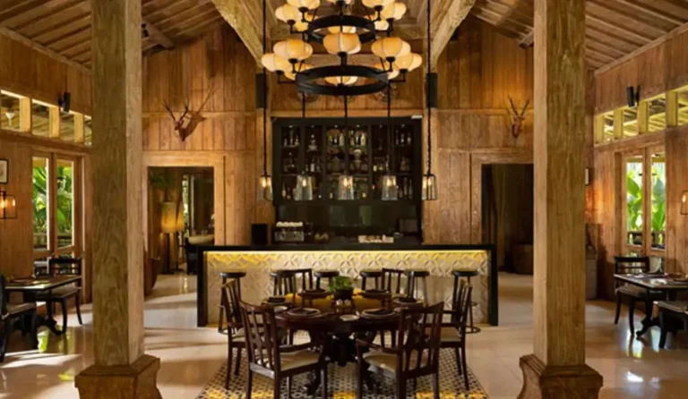 Kayumanis Resto Jimbaran: Nikmati Kuliner Asli Indonesia!