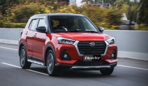 Review Mobil Rocky Lengkap: Kelebihan, Kekurangan, Harga dan Spesifikasi