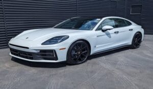 Porsche Panamera: Mewah & Sporty yang Pas untuk Keluarga