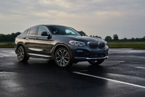 BMW X4, Kombinasi Gaya dan Performa yang Memukau
