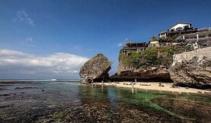 pantai blue point