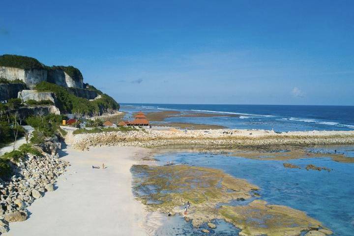 Pantai Melasti