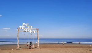 pantai petitenget