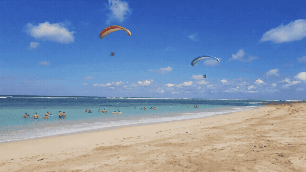 Pantai Mengiat: Surga Tersembunyi di Nusa Dua yang Wajib Masuk Itinerary Liburan Bali Anda