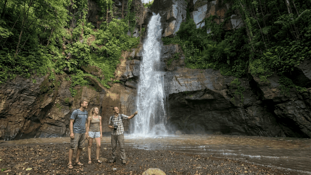 Kutuh Waterfall: Pesona Air Terjun Tersembunyi di Bali