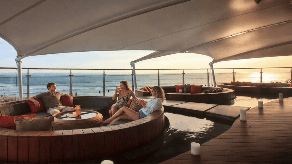 Double Six Luxury Hotel Seminyak: Sensasi Menginap Mewah di Tepi Pantai Bali