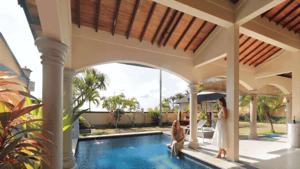 The Beverly Hills Bali, Vila Eksklusif Bergaya Art Deco di Tebing Ungasan
