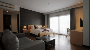Grand Whiz Hotel